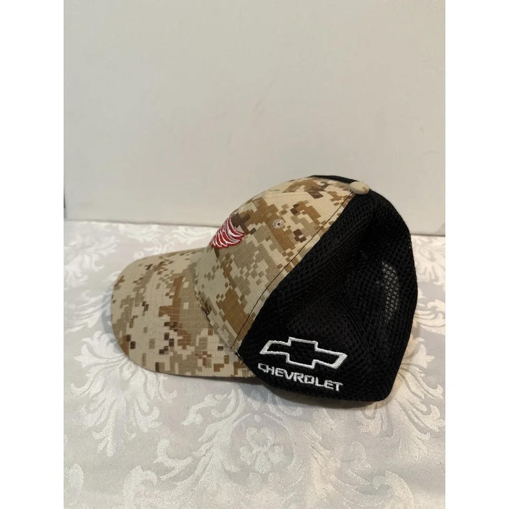 Detroit‎ Red Wings Chevrolet  Hockey Embroidered Mesh Camo Youth Hat Cap